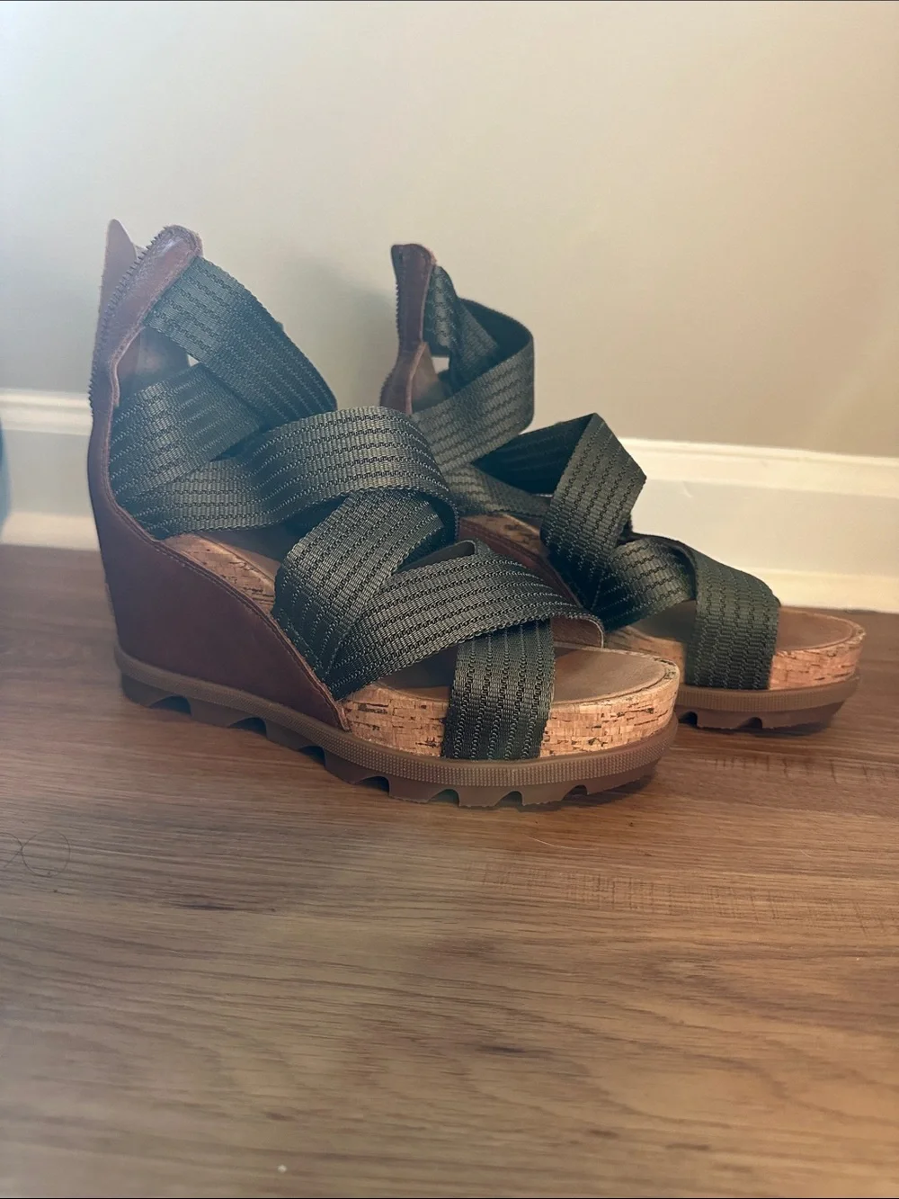 Sorel Olive Elastic Strap Cork Wedge Sandals